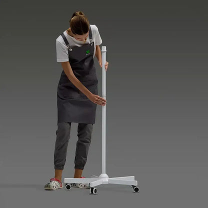 Soporte de Suelo con Ruedas 4Blanc  – Maéstro™